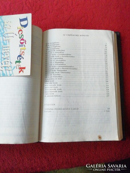 Biblia  ökumenikus fordítás  Budapest 1975.  Nagyon jó állapotú