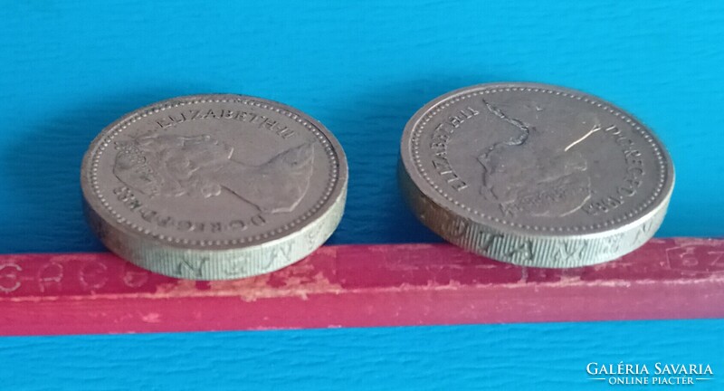 2 db  ritka angol Font , 1983  évi , egyiken fordított peremírat