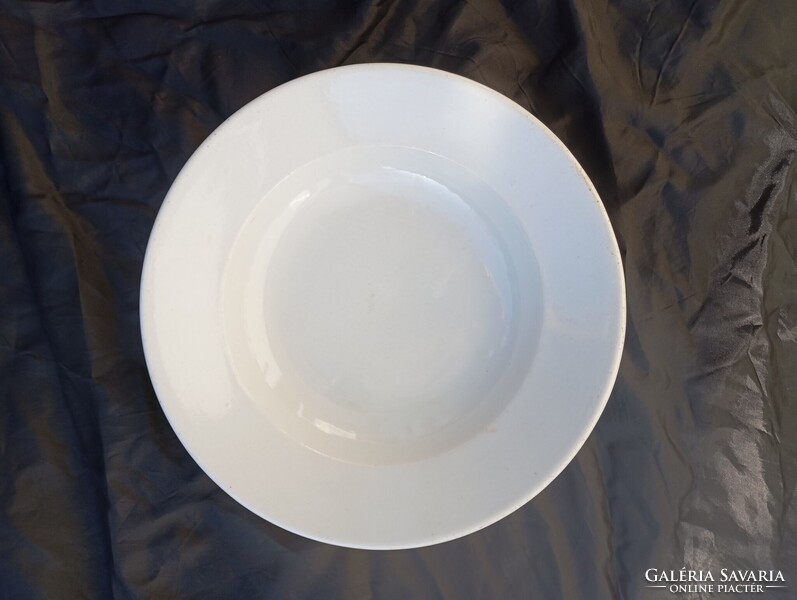 Retro Zsolnay porcelán mély tányér