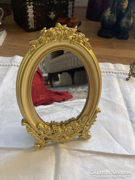 Ovális díszes, rózsás asztali tükör 23*15.5 cm.