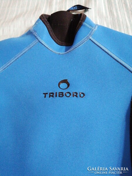 5-6 évesnek  neoprén fürdőruha, úszóruha