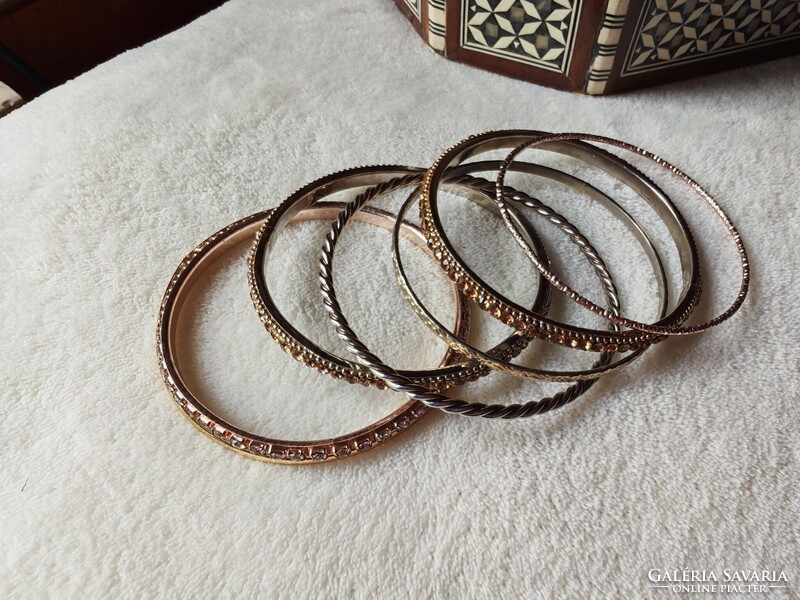 7db-os vintage karkötő szett