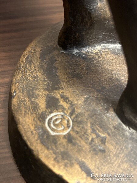 Bronzosítót Műgyanta szobor