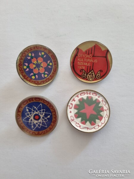 Úttörő Kulturális Szemle 1976, Úttörő Természetbarát, Úttörő gárdista,Úttörő Természetkutató jelvény