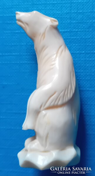 Jegesmedve mini szobor , csontfaragás , számozott