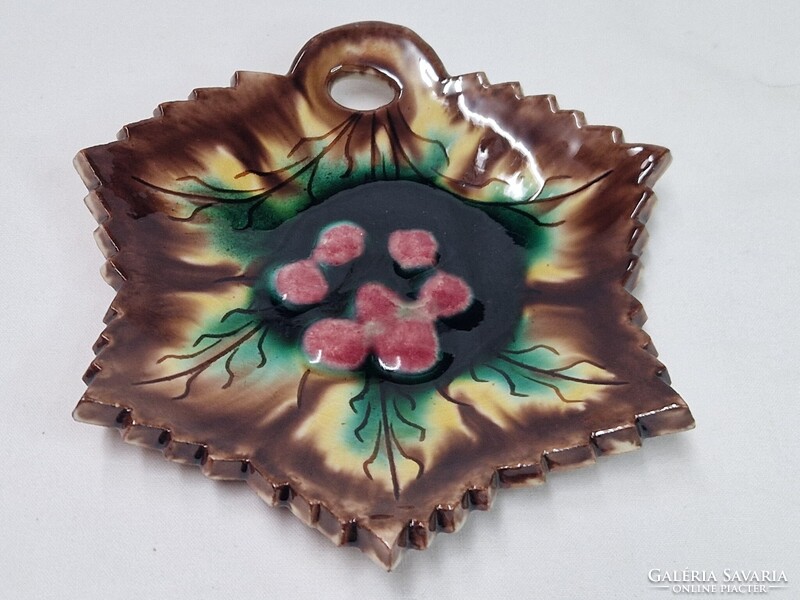 Régi Steinbach Mezőtúr jelzett mázas majolika tányér vagy falidísz hibátlan állapotban 14cm átmérőjű