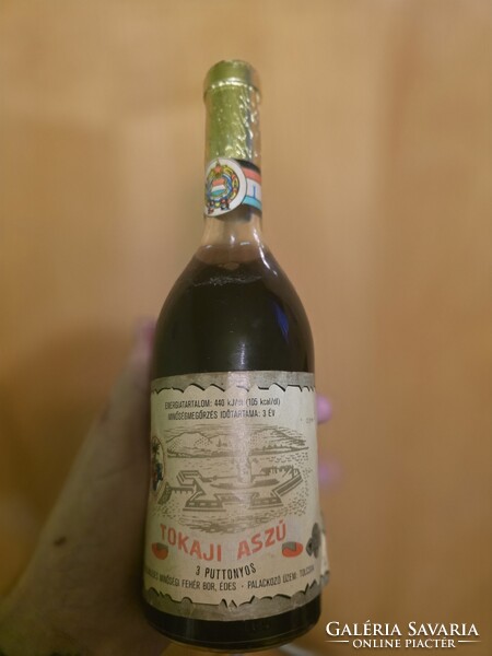 Tokaji asszú 3 puttonyos. MUZEÁLIS GYŰJTŐI DARAB 1964-es évjárat