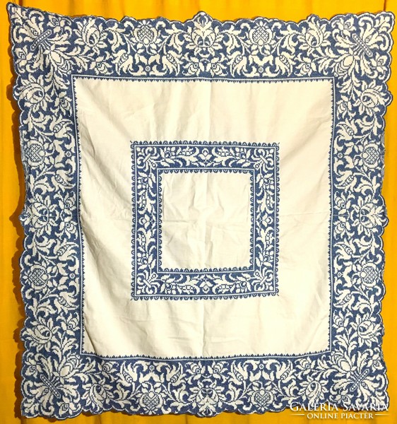 Antik csodaszép hímzett len vászon nagy terítő 100 % kézimunka kézzel szőtt font hímzett szegett