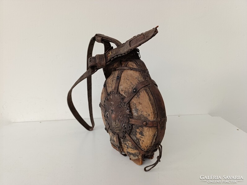 Csikóbőrös kulacs 1905 antik néprajzi népművészeti csikós pásztor eszköz szerszám címer 703