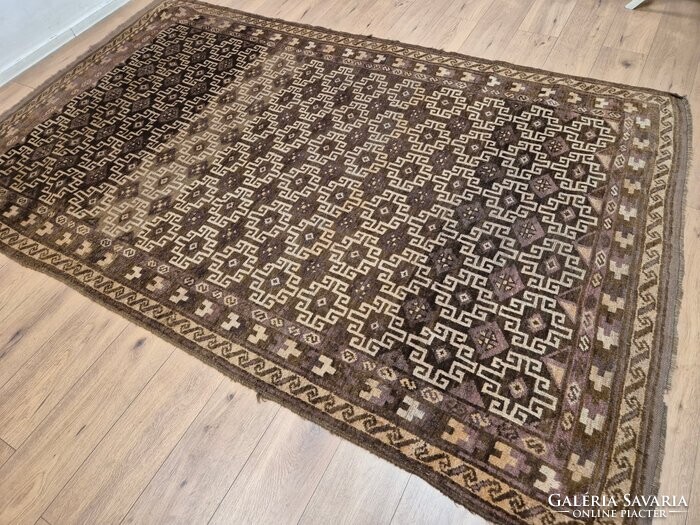 BELUDJ szőnyeg, 273x178 cm