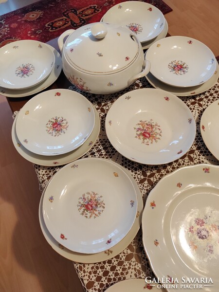 Régi, Jarolina Lengyel porcelán gyár 70-es évekből származó 22 darabos étkészlet