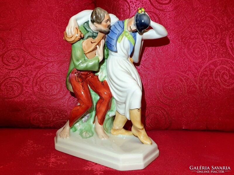 Herendi mulatozók figura
