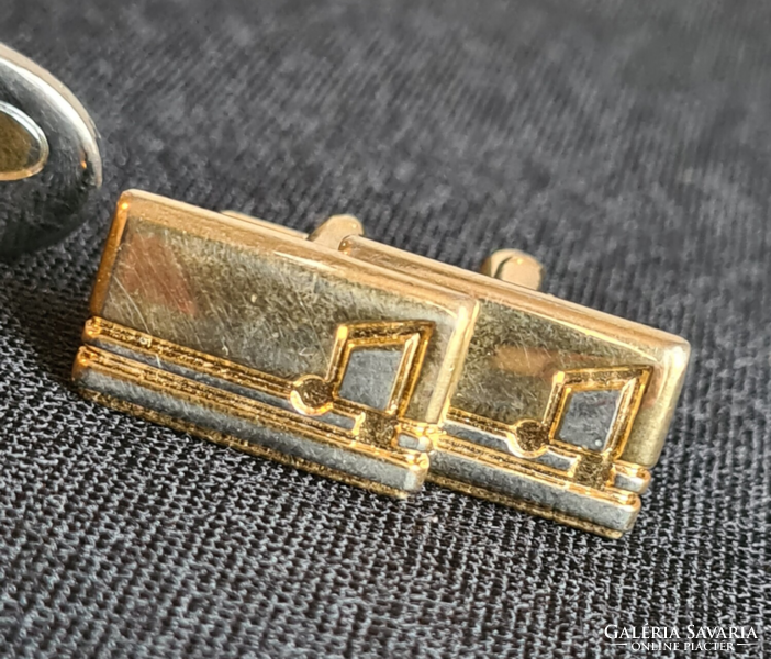 Arany színű téglalap alakú hangjegyes,ezüst ovális köves mangetta/mandzsetta gomb csomag szett