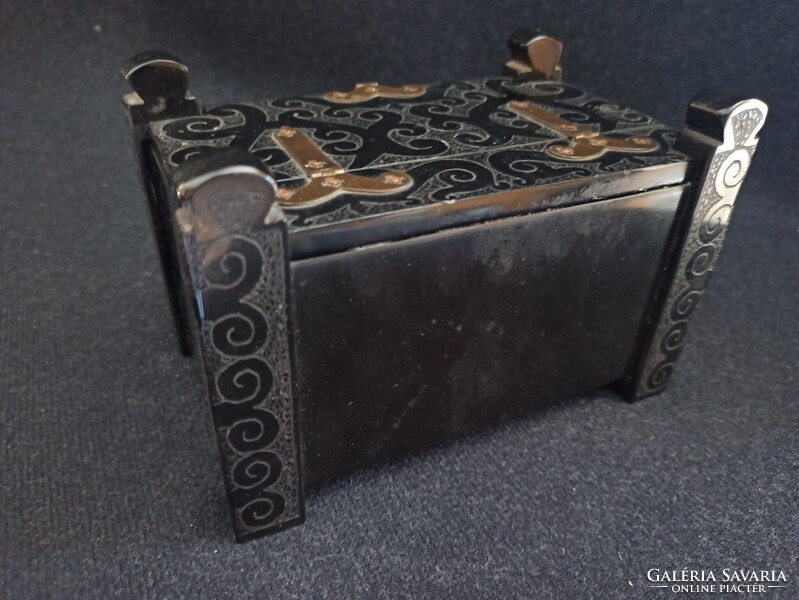 Alma-Ata kazah , bakelit ládika, míves darab. ~60-70-es évek, kifogástalan