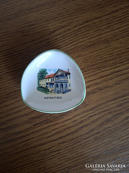 Bodrogkeresztúri kerámia emlék tálka, hamutál. Mátrafüred. 10 cm. Hibátlan. Jelzett
