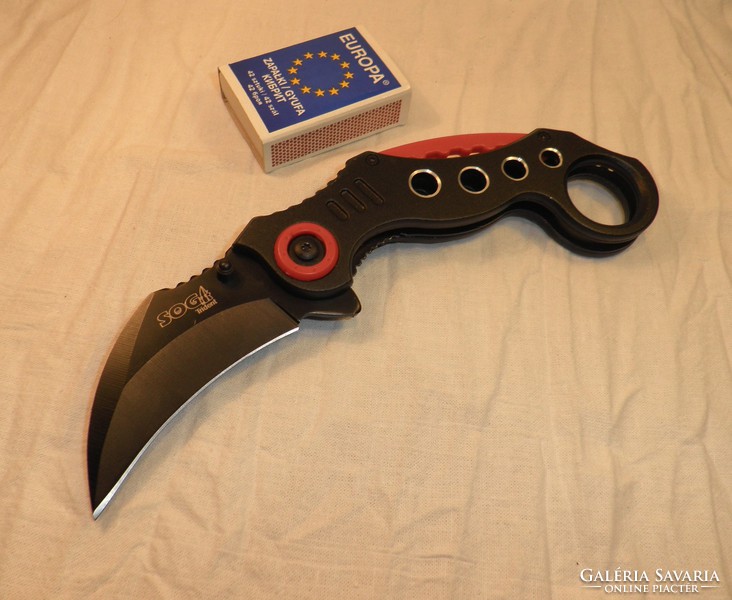 Sog karambit, from a collection. Uncut. Knife, cleaver, dagger, razor.