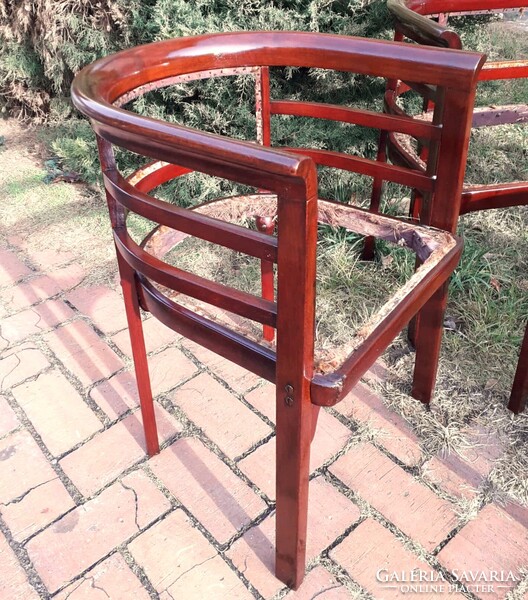 Restaurált Thonet kanapé, fotel, szék / garnitúra.
