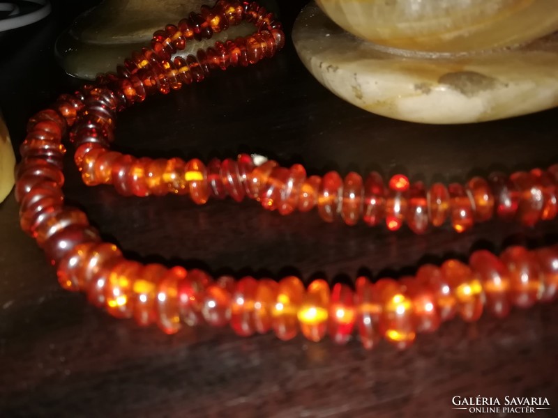 Antique amber necklace in perfect condition, many 100 auctions and sales among my products