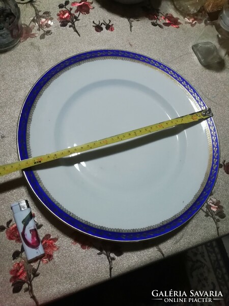 1901 Porcelain serving dish in perfect condition 12. Many 100 auctions and sales among my products