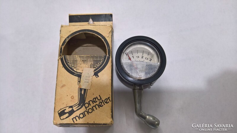 Retro old tire pressure gauge, manometer. Collector's item, for Pannonia, Csepel and Sozi cars