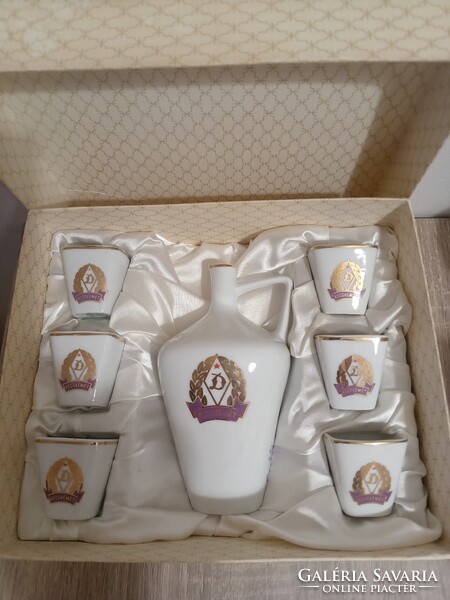 Hollóházi Dózsa címeres pálinkás készlet