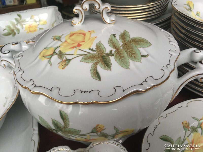 ZSOLNAY ÉTKÉSZLET, 12 személyes