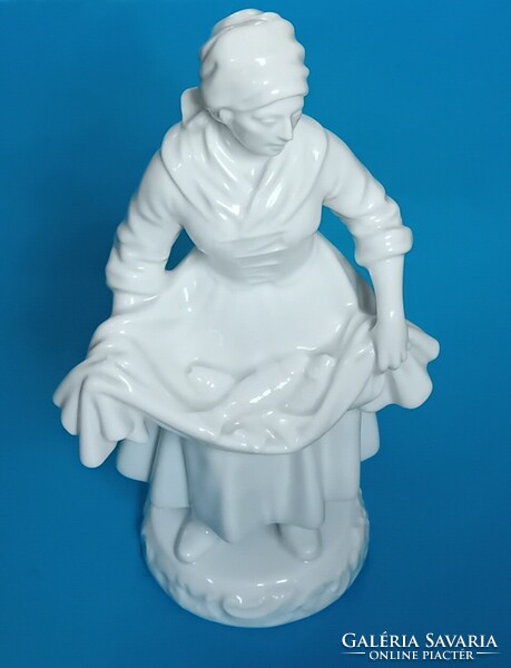 Fehér Herendi halárus kék márkajelzés