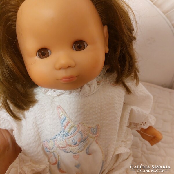 Götz baba eredeti, 43 cm, sorszámozott, hajas, alvós, barnaszemü