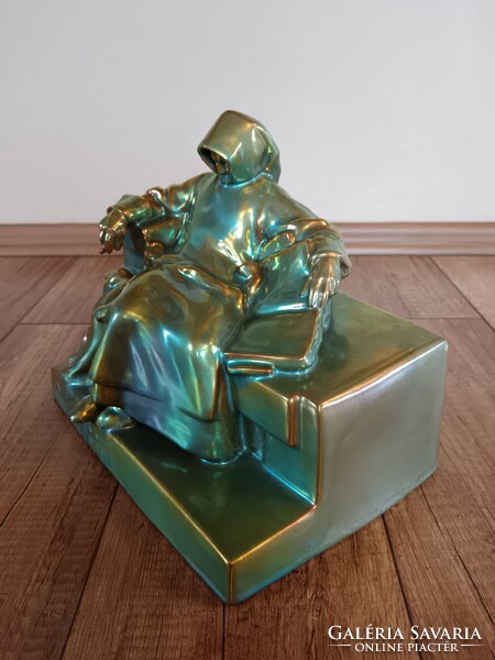 Antik Zsolnay eozin mázas Anonymus figura