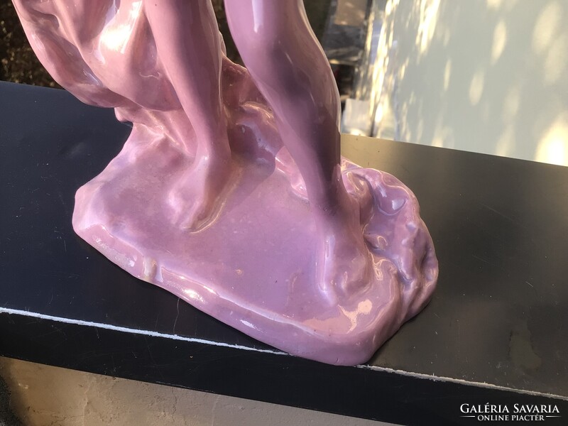 Zsolnay, rózsaszín ? Körpecsétes nagy szecessziós szobor