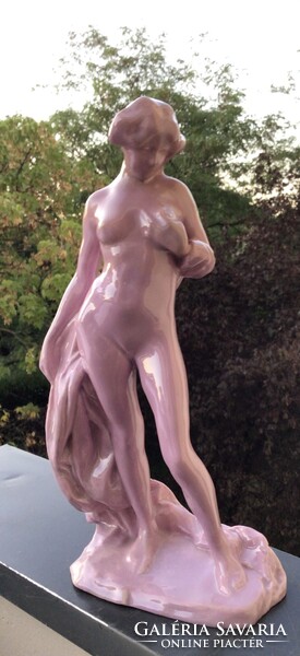 Zsolnay, rózsaszín ? Körpecsétes nagy szecessziós szobor
