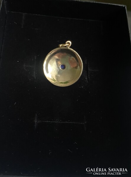 Arannyal futtatott ‘Mandala’ medál kőzepén lapis lazuli kővel