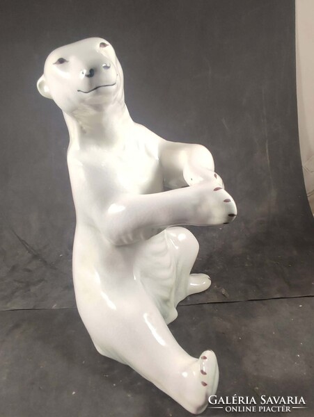 Porcelán nagyméretű jegesmedve 213