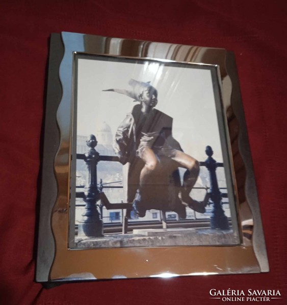 Beautiful Silver color frame of Cute Picture filmed in Budapest