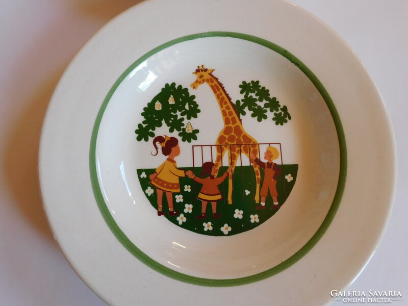 Retro NDK Veb Torgau állatkertes gyerektényér - zsiráf.