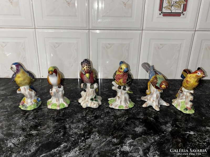 Antik Kézzel festett porcelán madárfigura-gyűjtemény – 6 darabos készlet﻿﻿﻿﻿﻿﻿