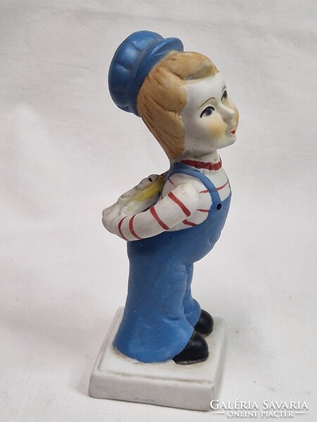 Biszkvit porcelán matróz ruhás kisfiú babával figura hibátlan állapotban 14,5 cm. magas