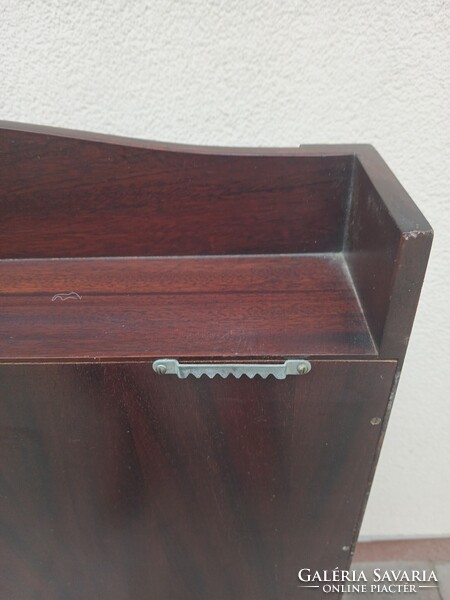 Etagere Franklin fali polc. Alkudható.