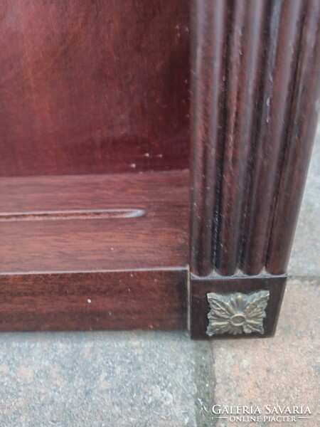 Etagere Franklin fali polc. Alkudható.