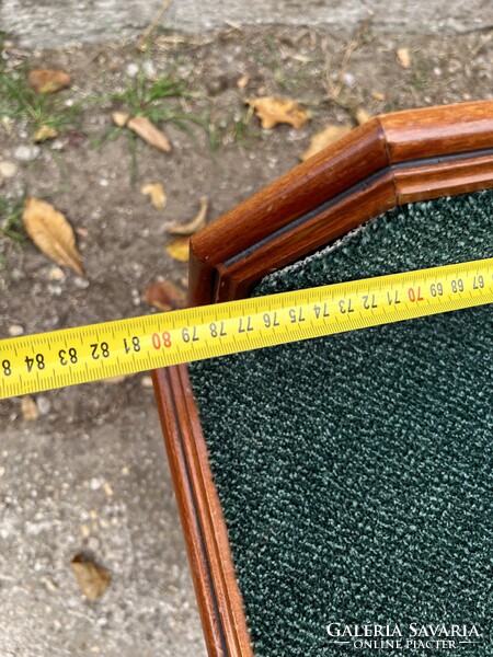 Ülőke kis pad eladó 28000 ft bp.17 ker