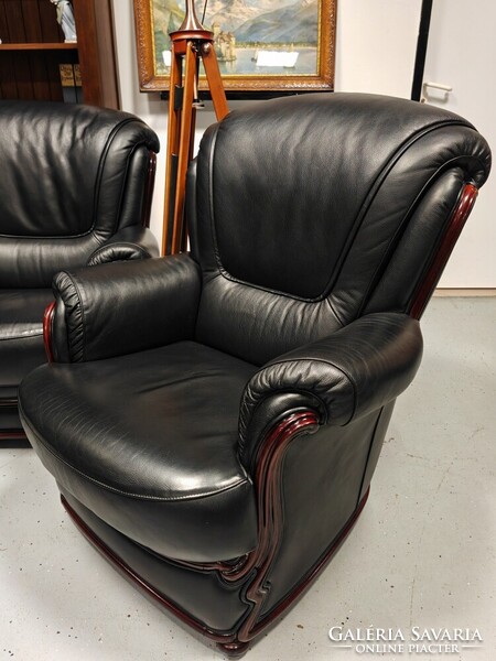 Klasszikus angol bőr ülőgarnitúra kanapé + 2 db. fotel gyönyörű , újszerű szép állapotban