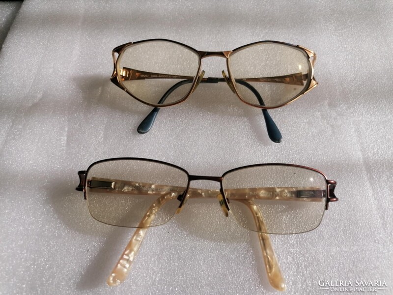 2 db / Minőségű Szemüveg Keretként Árulom + Ajándék 2 db Szemüvegtok!