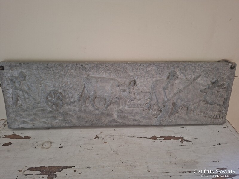 Alu öntvény jelzett