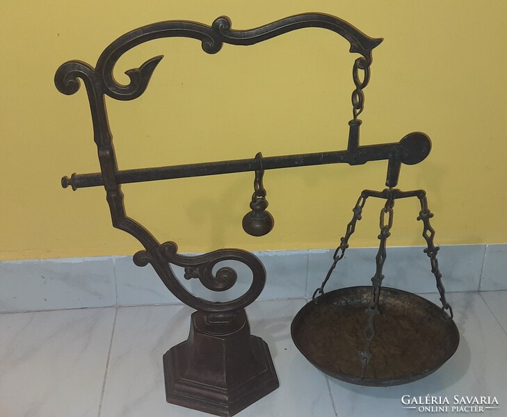 Antik karos mérleg MDXL jelzésű