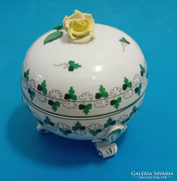 Herendi bonbonier petrezselyem mintával , rózsafogóval , koronás márkajelzés