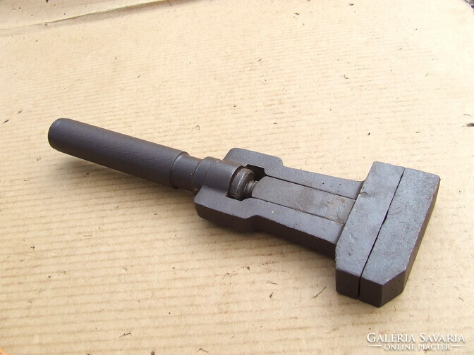 Régi szerszám gépkulcs franciakulcs