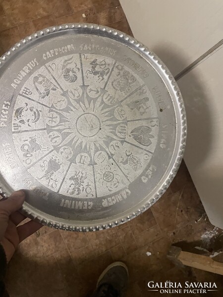 Retro fem tálca kb szocreal talan 90 es évek lehet