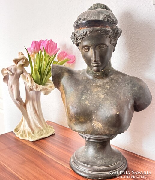 ANTIK HATALMAS APHRODITÉ BÜSZT