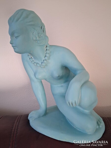 Eladó nagy méretű  art deco kerámia szobor