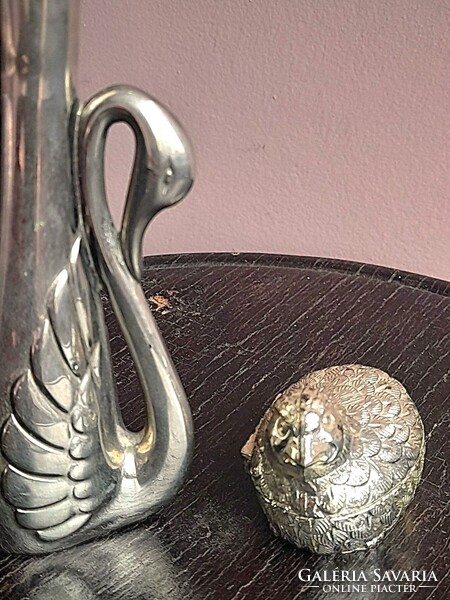 IngyenPosta! Hattyú váza ezüstözött fém: és szelence EGYÜTT!